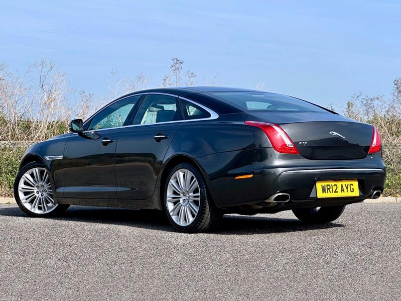 JAGUAR XJ