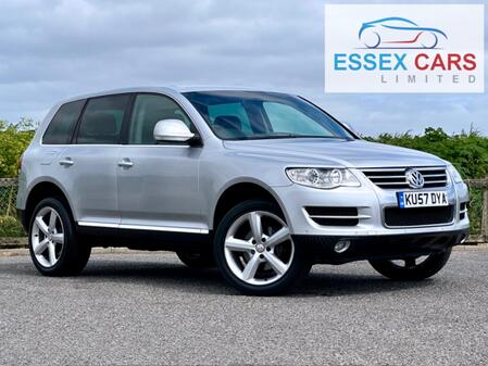 VOLKSWAGEN TOUAREG 3.0 TDi V6 SE Auto - 