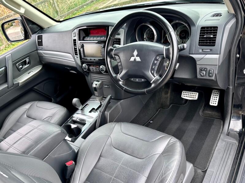 MITSUBISHI SHOGUN