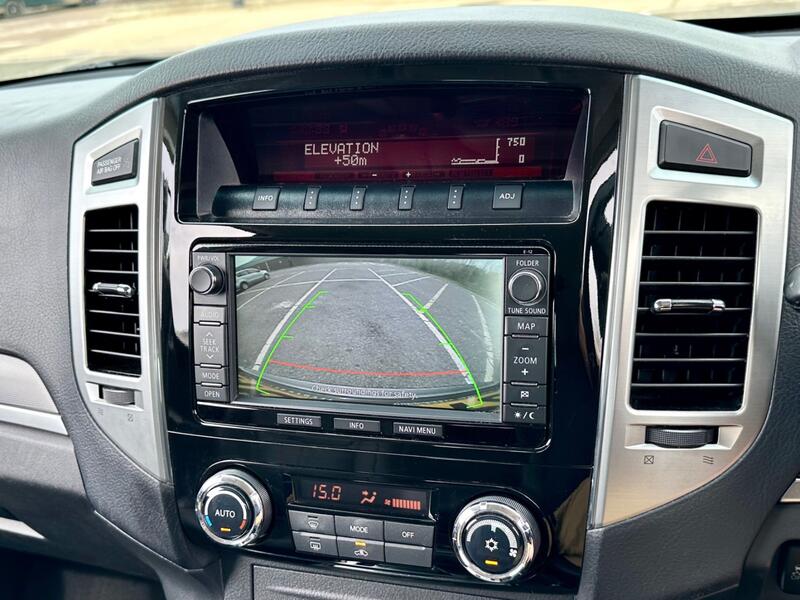MITSUBISHI SHOGUN