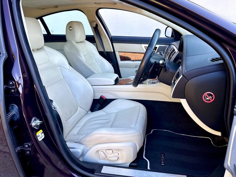 JAGUAR XF