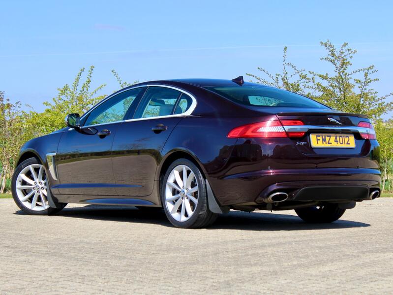 JAGUAR XF