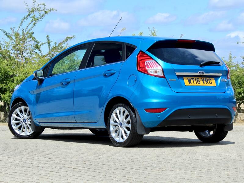 FORD FIESTA