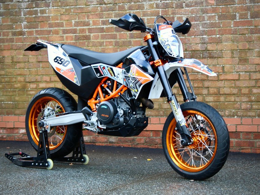 Used KTM 690 SMC R in , Essex | Essex Cars Ltd.