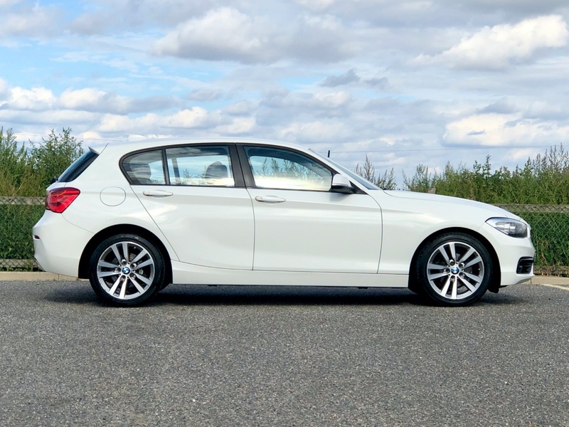 BMW 1 SERIES