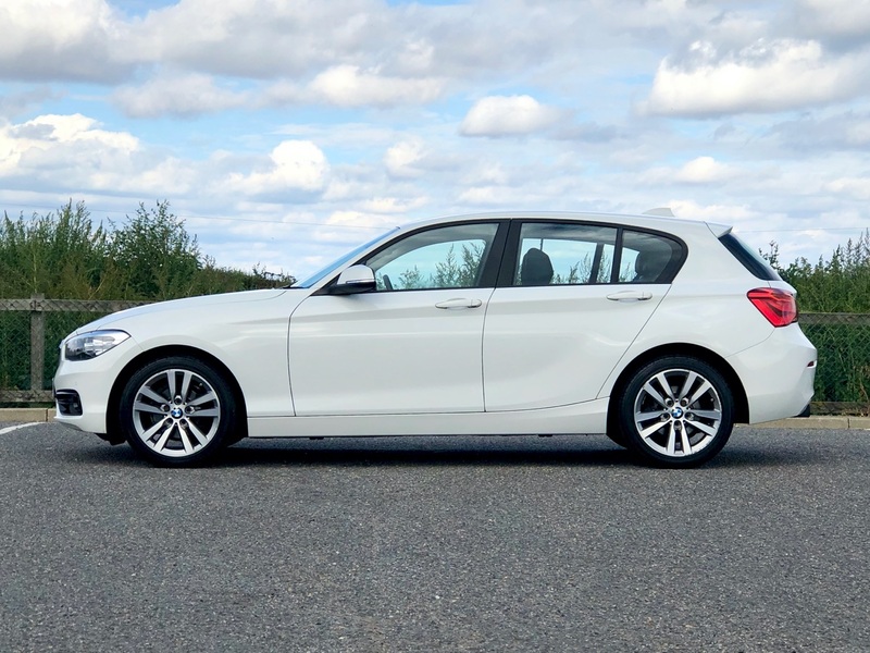 BMW 1 SERIES