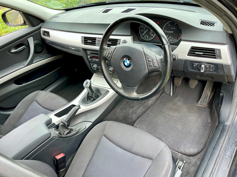 BMW 3 SERIES