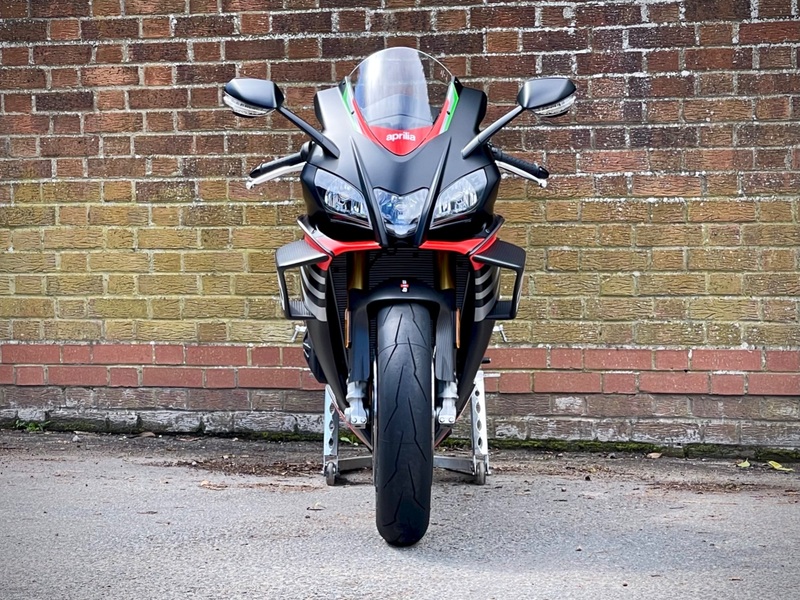 APRILIA RSV4