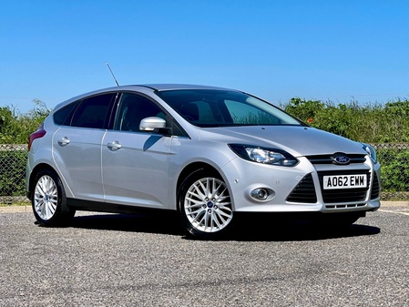 FORD FOCUS 1.0 SCTi Zetec 5dr -