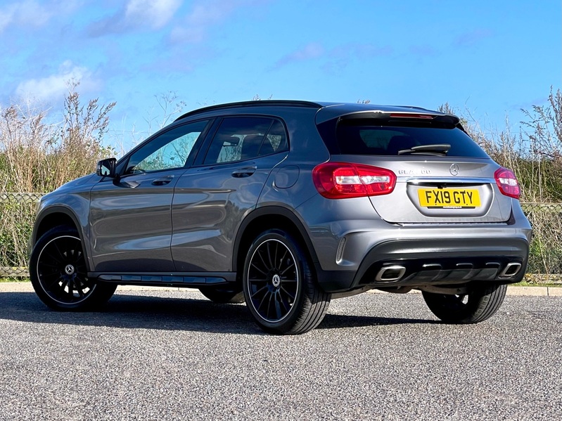 MERCEDES-BENZ GLA CLASS