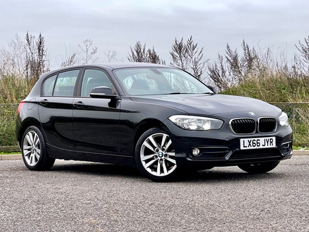 BMW 1 SERIES 118i Sport 5dr -