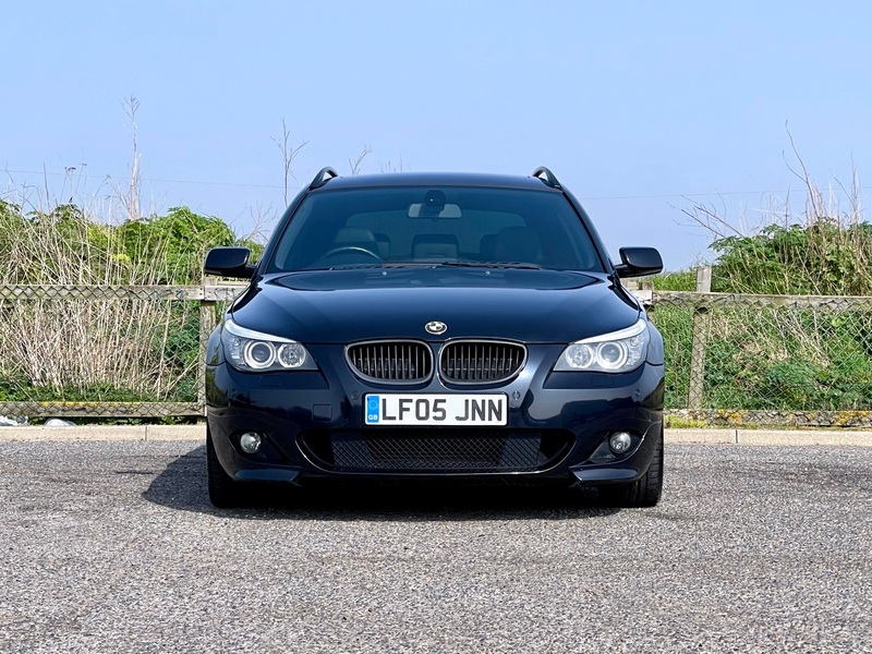 BMW 5 SERIES