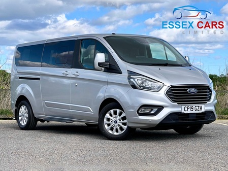 FORD TOURNEO CUSTOM 2.0 TDCi 320 L2H1 Titanium Auto -