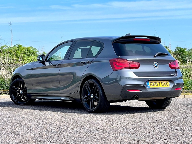 BMW 1 SERIES