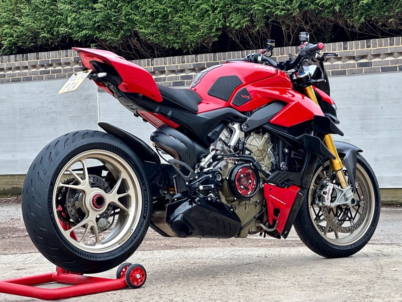 DUCATI STREETFIGHTER V4S