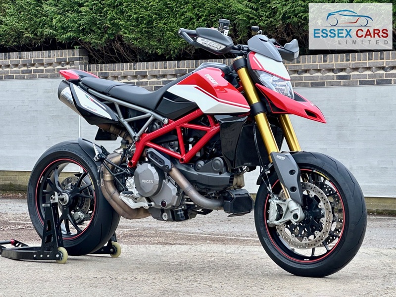 DUCATI Hypermotard