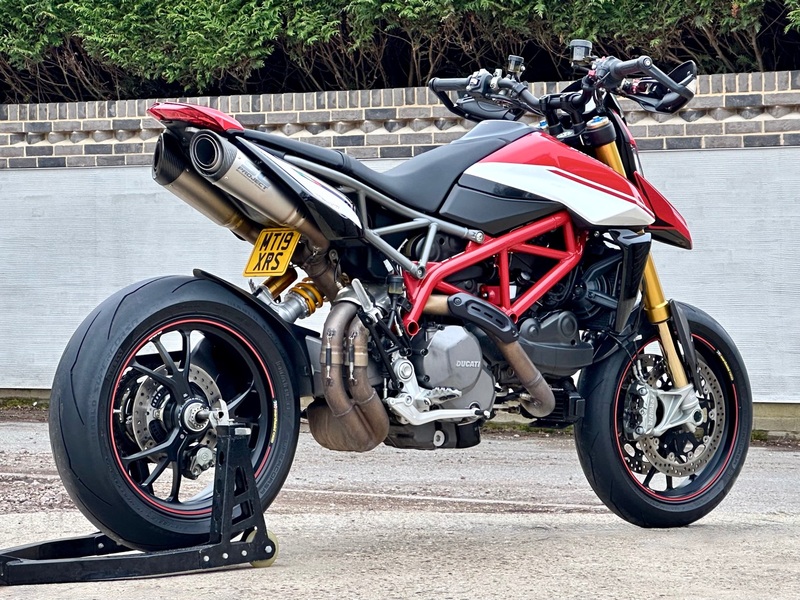 DUCATI Hypermotard