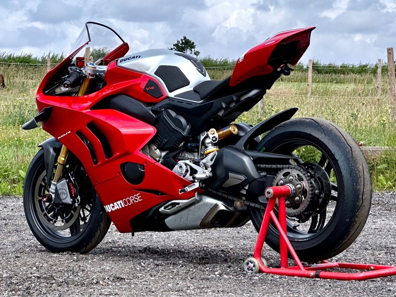 DUCATI Panigale V4