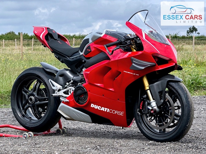 DUCATI Panigale V4