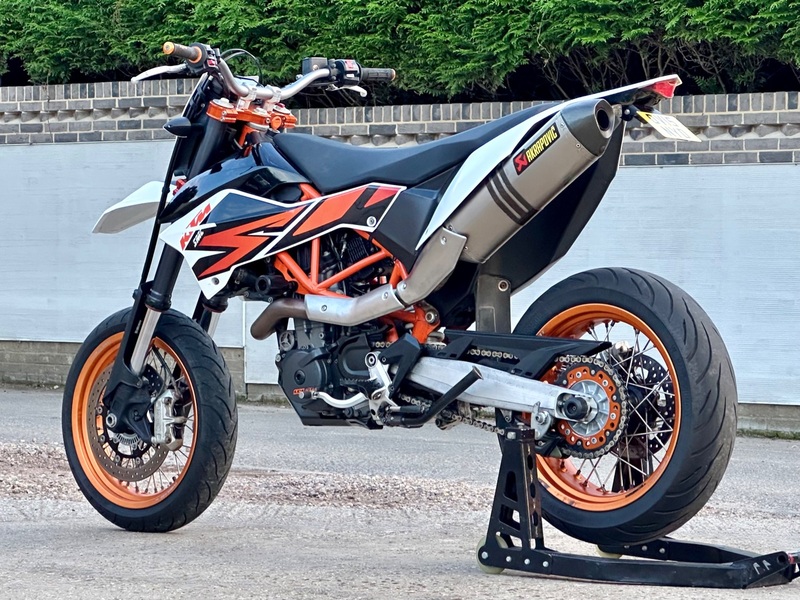 KTM 690