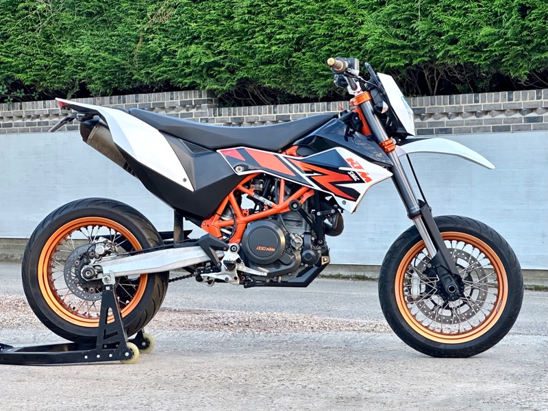 KTM 690