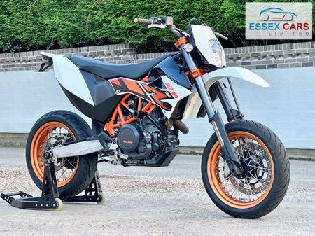 KTM 690 SMC R -